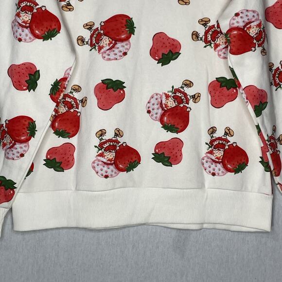 Strawberry Shortcake Sweatshirt SZ Medium Novelty Long Sleeve Pullover Crewneck - Picture 10 of 15